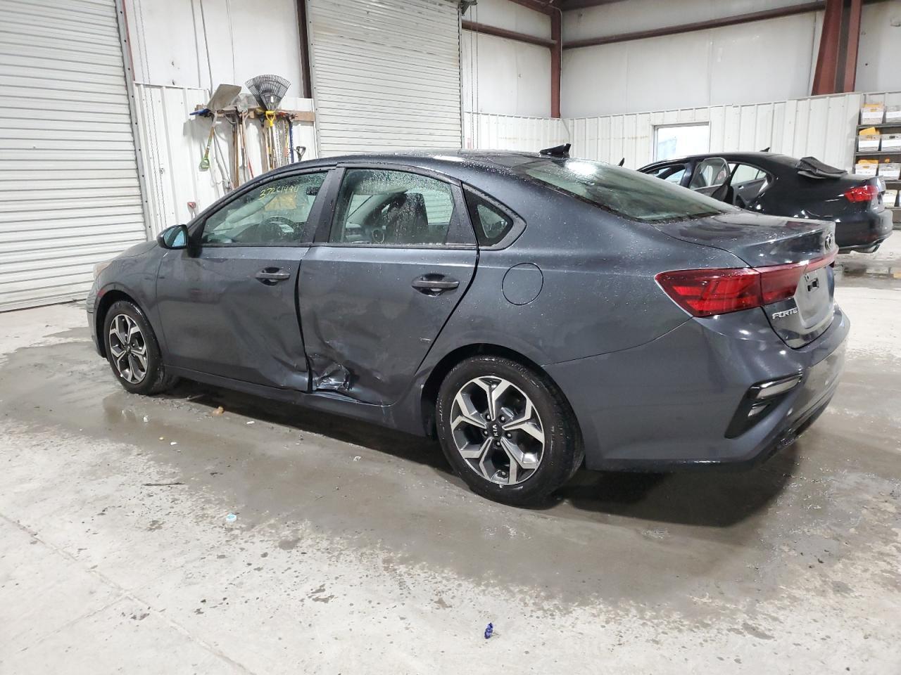 2021 KIA FORTE FE - Image 2