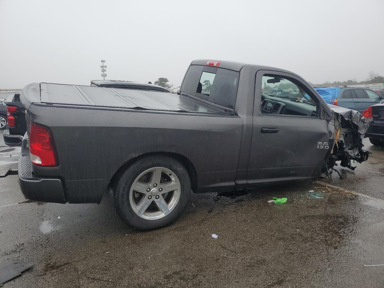 2014 RAM 1500 ST - Фото 3