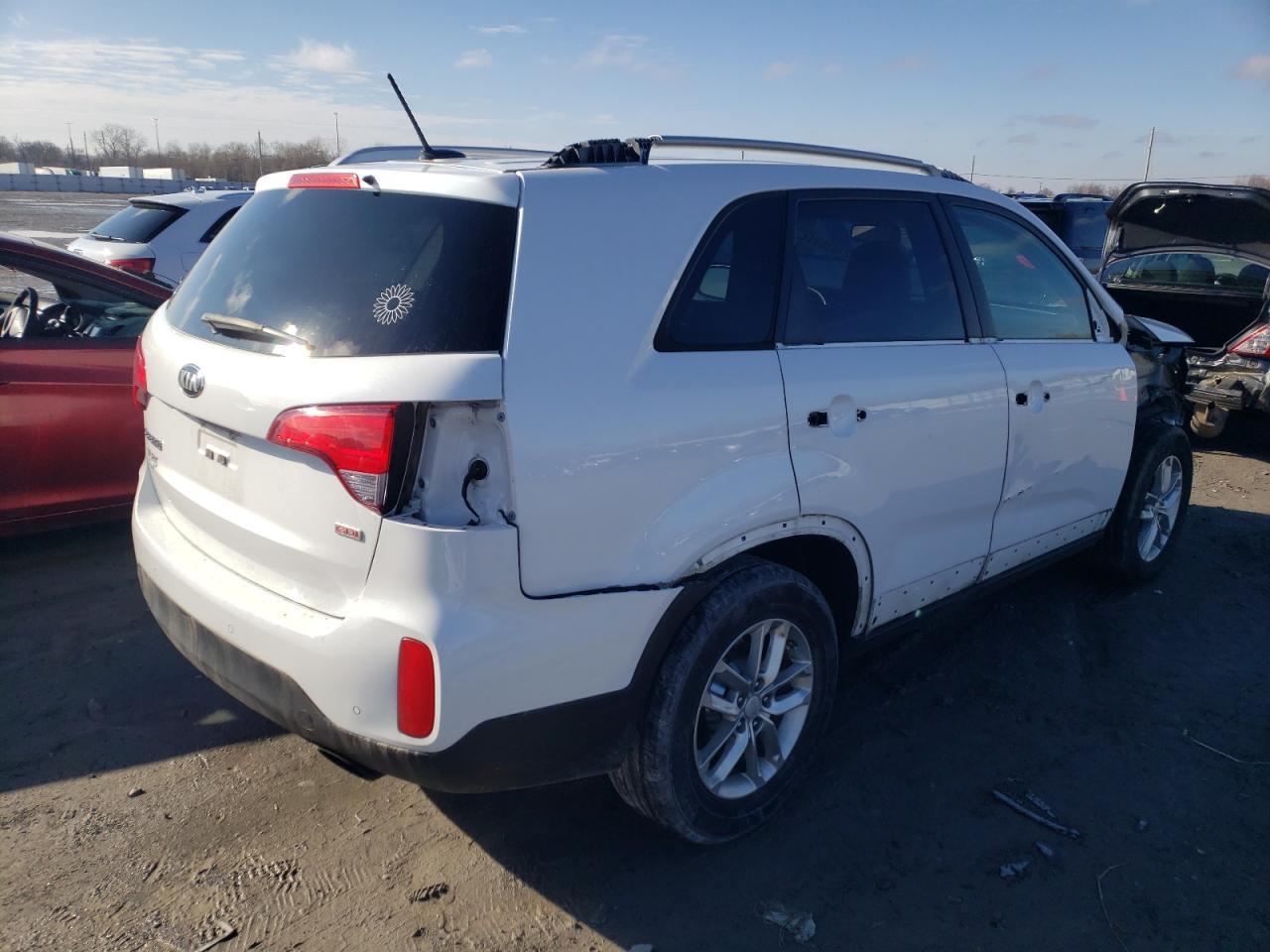 2015 KIA SORENTO LX - Image 3