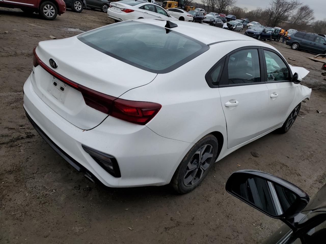 2021 KIA FORTE FE - Фото 3