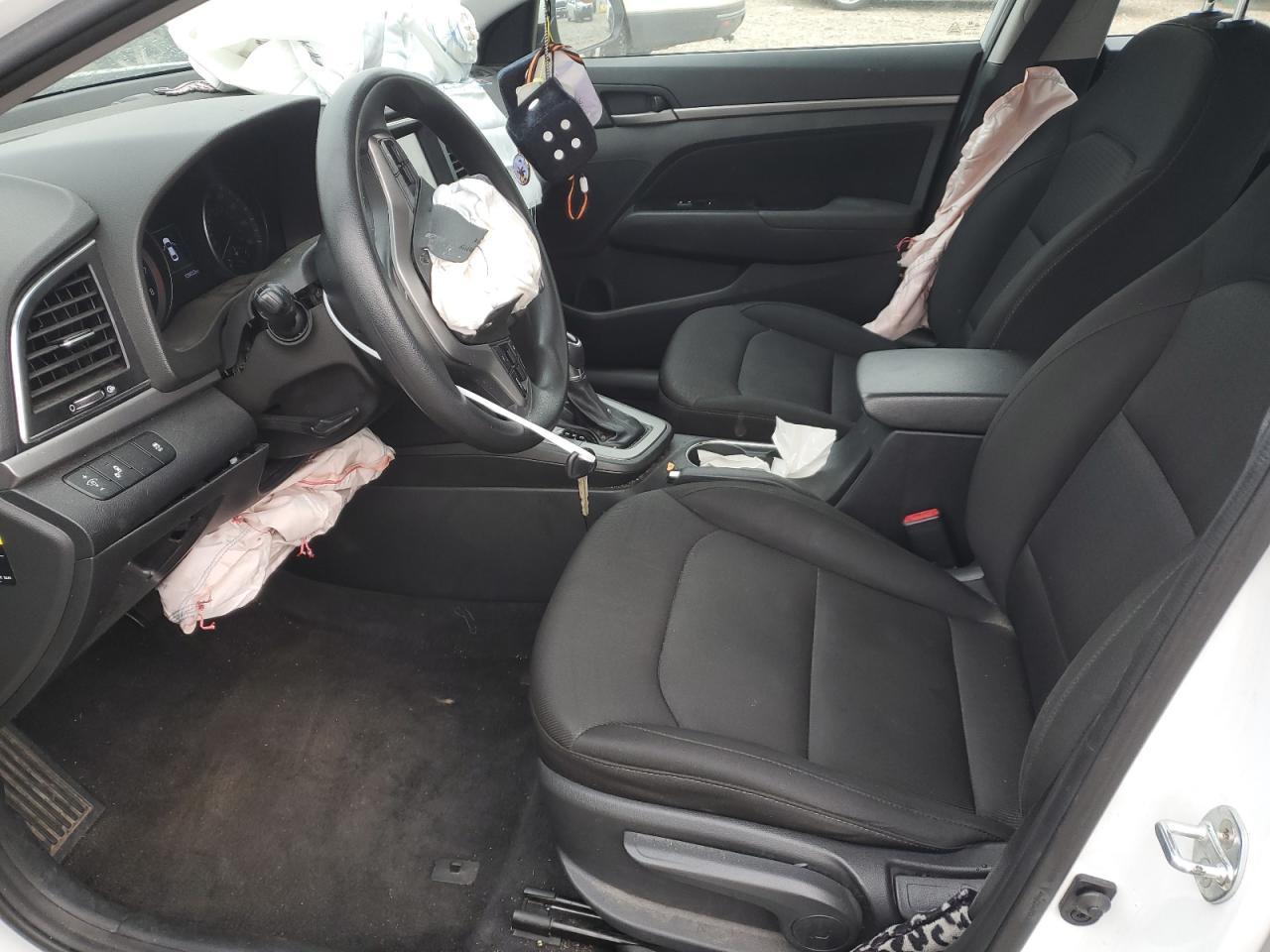 2018 HYUNDAI ELANTRA SE - Image 7