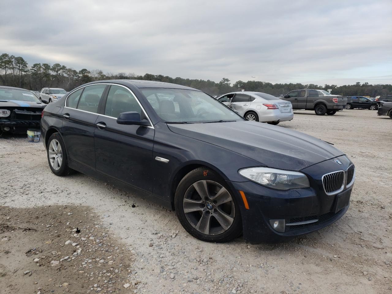 2013 BMW 528 XI - Image 4
