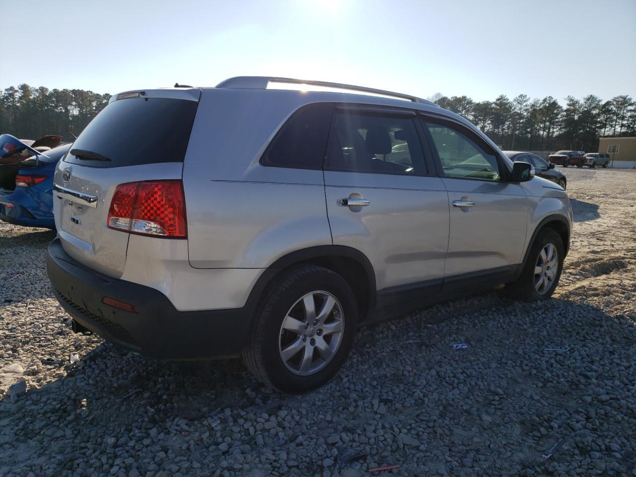 2012 KIA SORENTO BA - Image 3