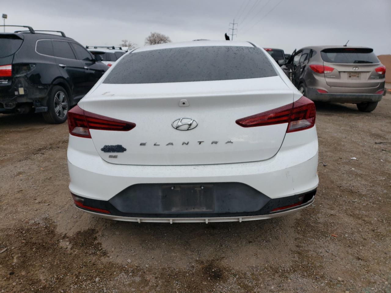 2019 HYUNDAI ELANTRA SE - Image 6