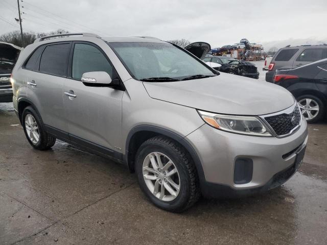 2015 KIA SORENTO - Image 4