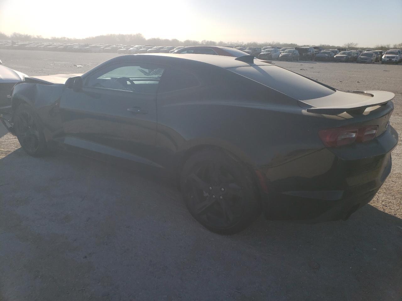 2022 CHEVROLET CAMARO LT1 - Фото 2