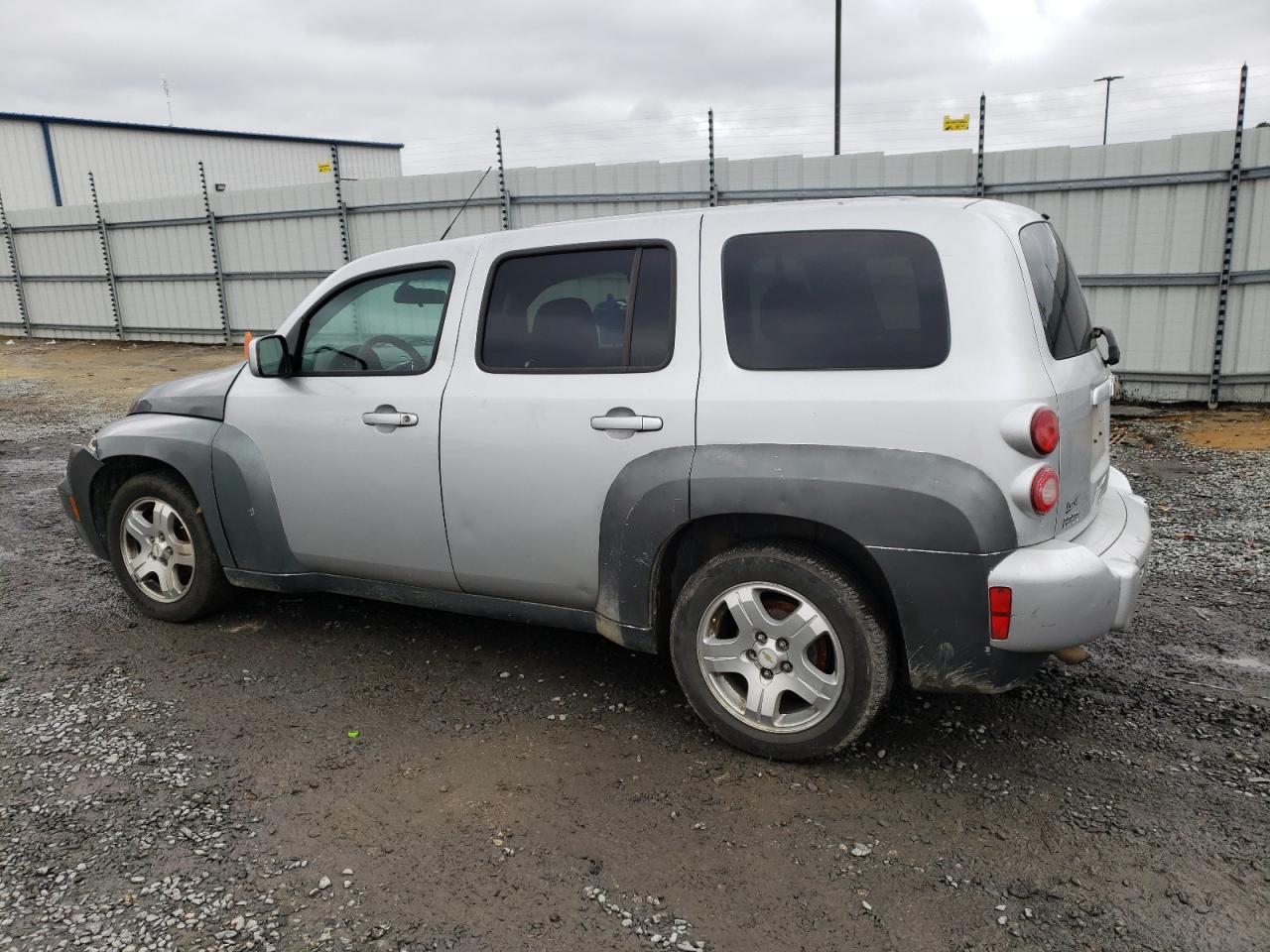 2011 CHEVROLET HHR LT - Image 2