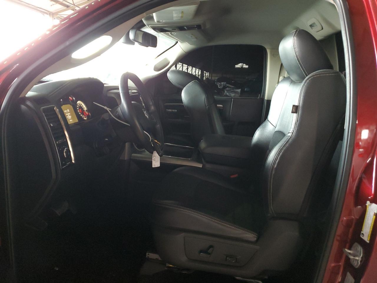 2017 RAM 1500 SPORT - Фото 7