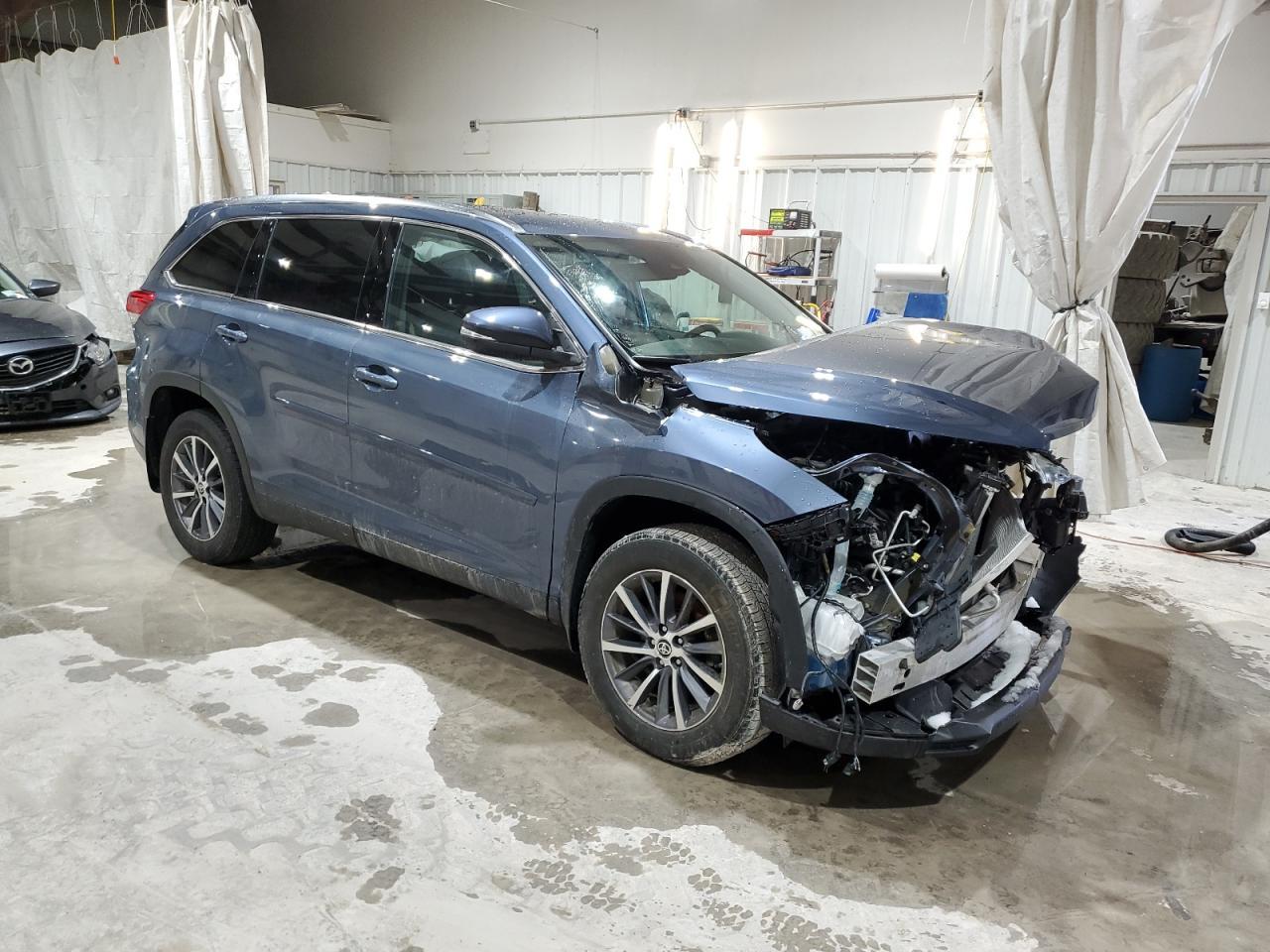 2019 TOYOTA HIGHLANDER - Image 4