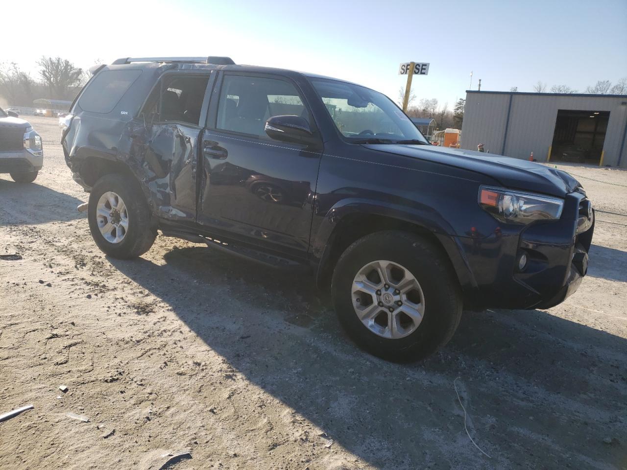 2020 TOYOTA 4RUNNER SR - Фото 4
