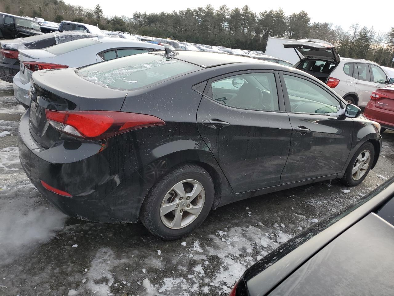 2015 HYUNDAI ELANTRA SE - Image 3