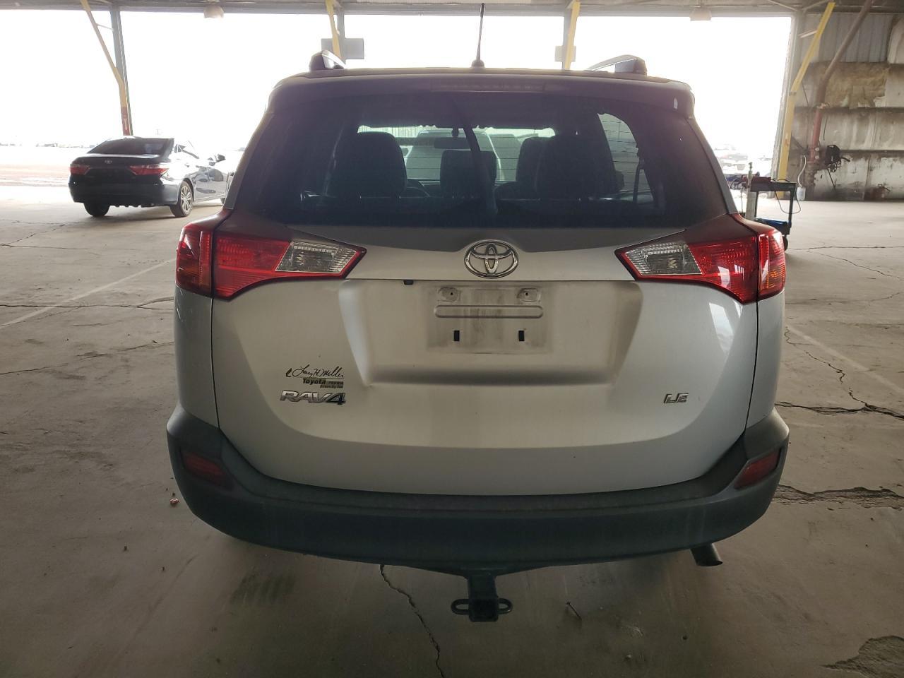 2014 TOYOTA RAV4 LE - Image 6