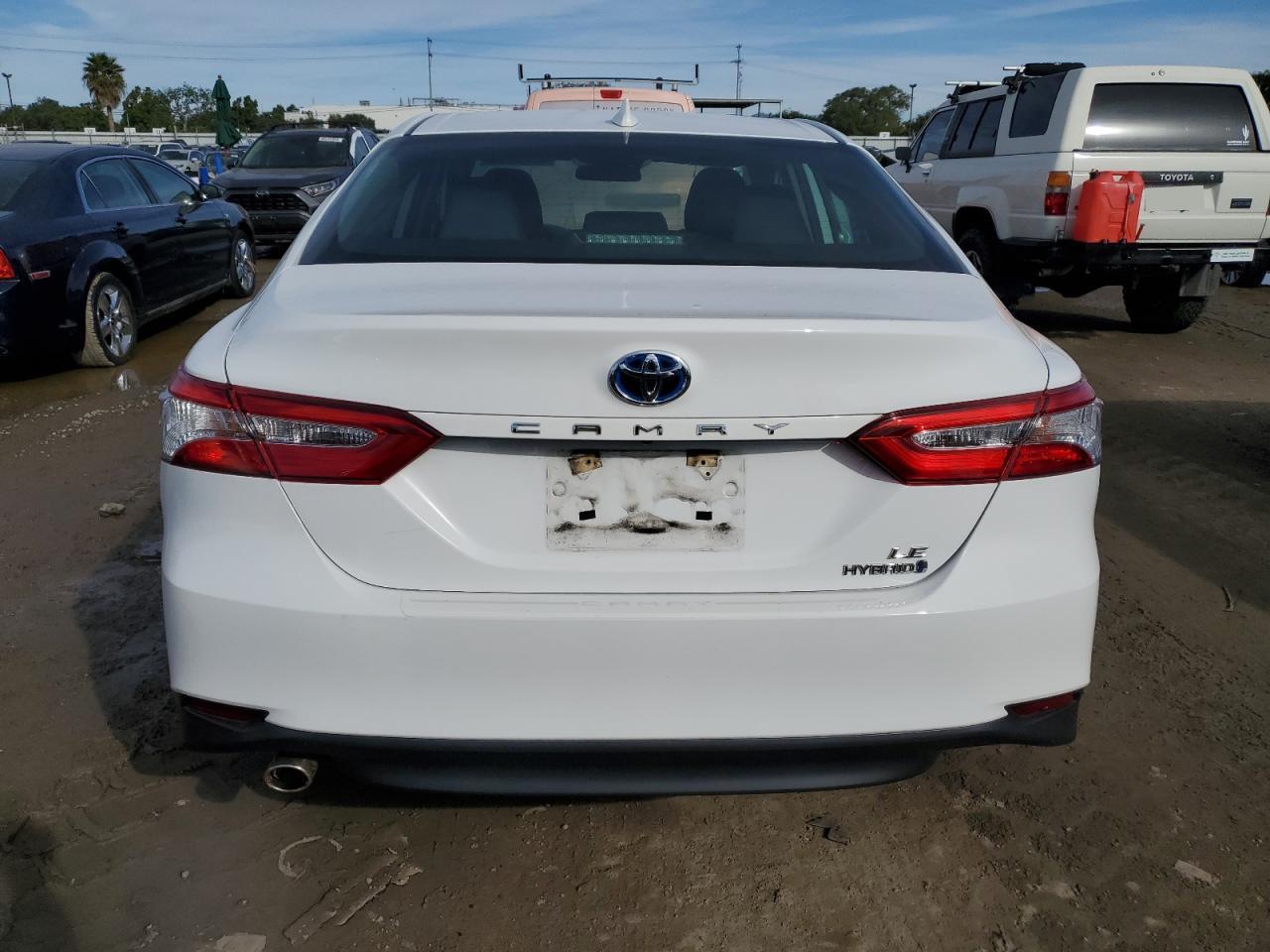 2020 TOYOTA CAMRY LE - Image 6