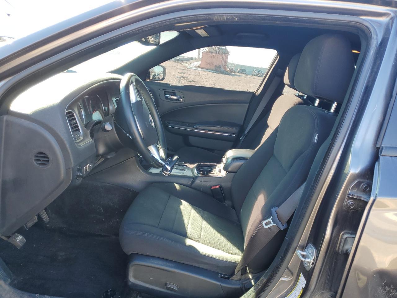 2014 DODGE CHARGER SE - Image 7