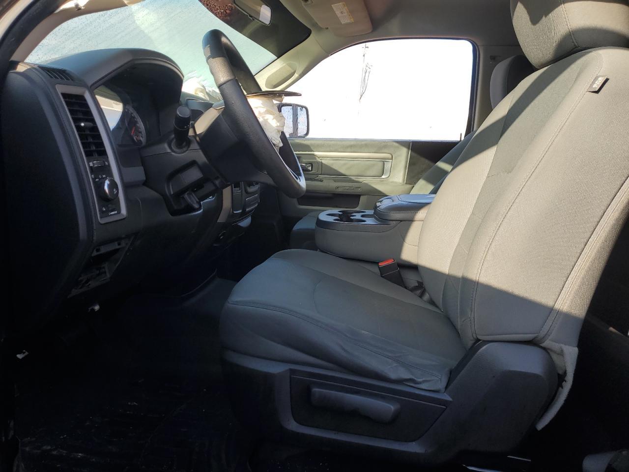 2014 RAM 1500 ST - Фото 7