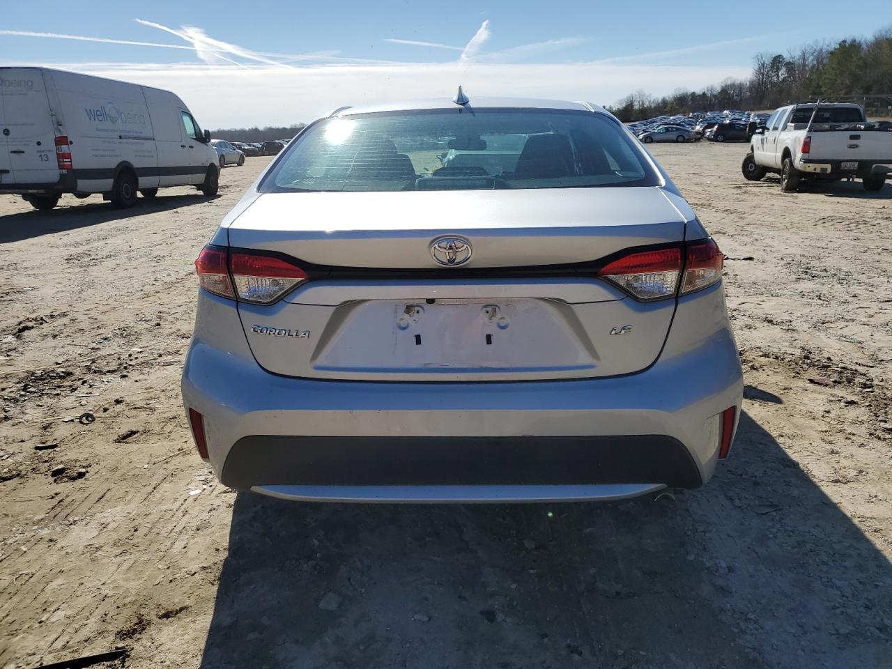 2021 TOYOTA COROLLA LE - Фото 6