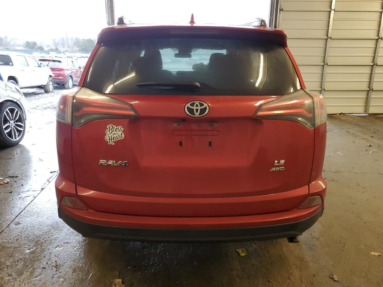 2017 TOYOTA RAV4 LE - Image 6