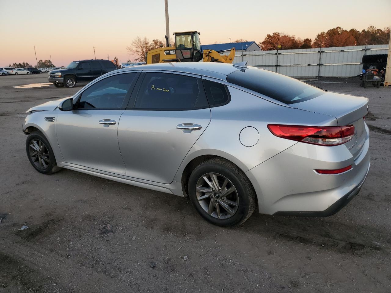 2019 KIA OPTIMA LX - Фото 2
