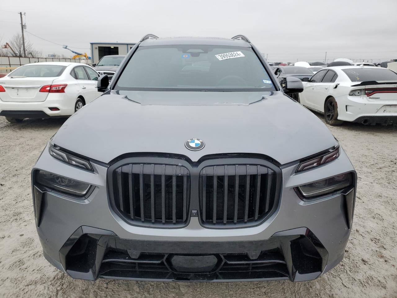 2024 BMW X7 XDRIVE4 - Image 5