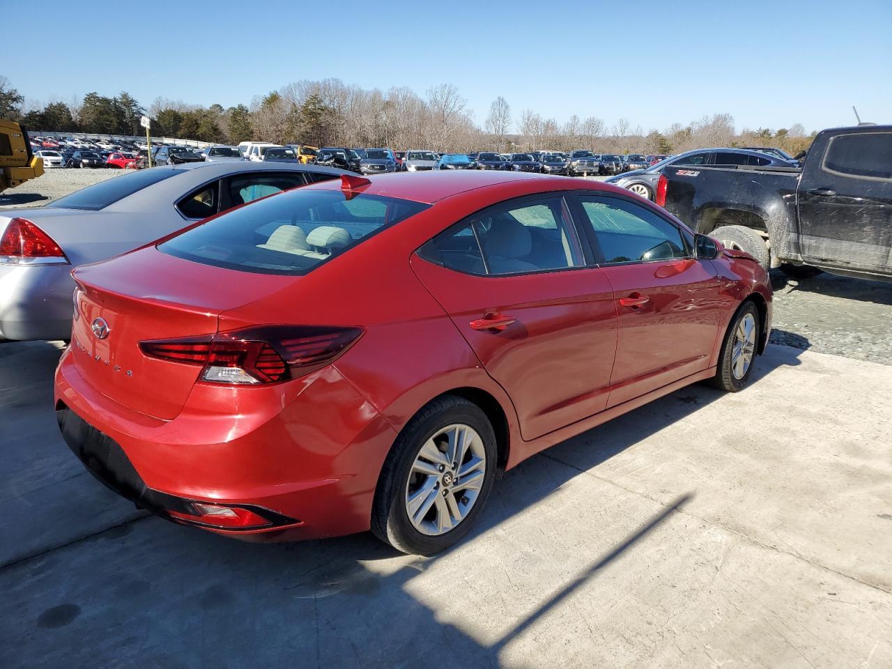 2019 HYUNDAI ELANTRA SE - Фото 3