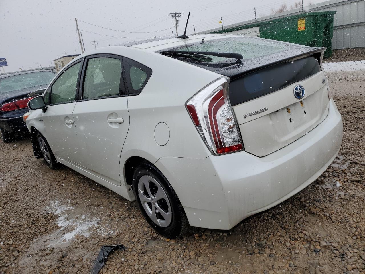 2015 TOYOTA PRIUS - Image 2