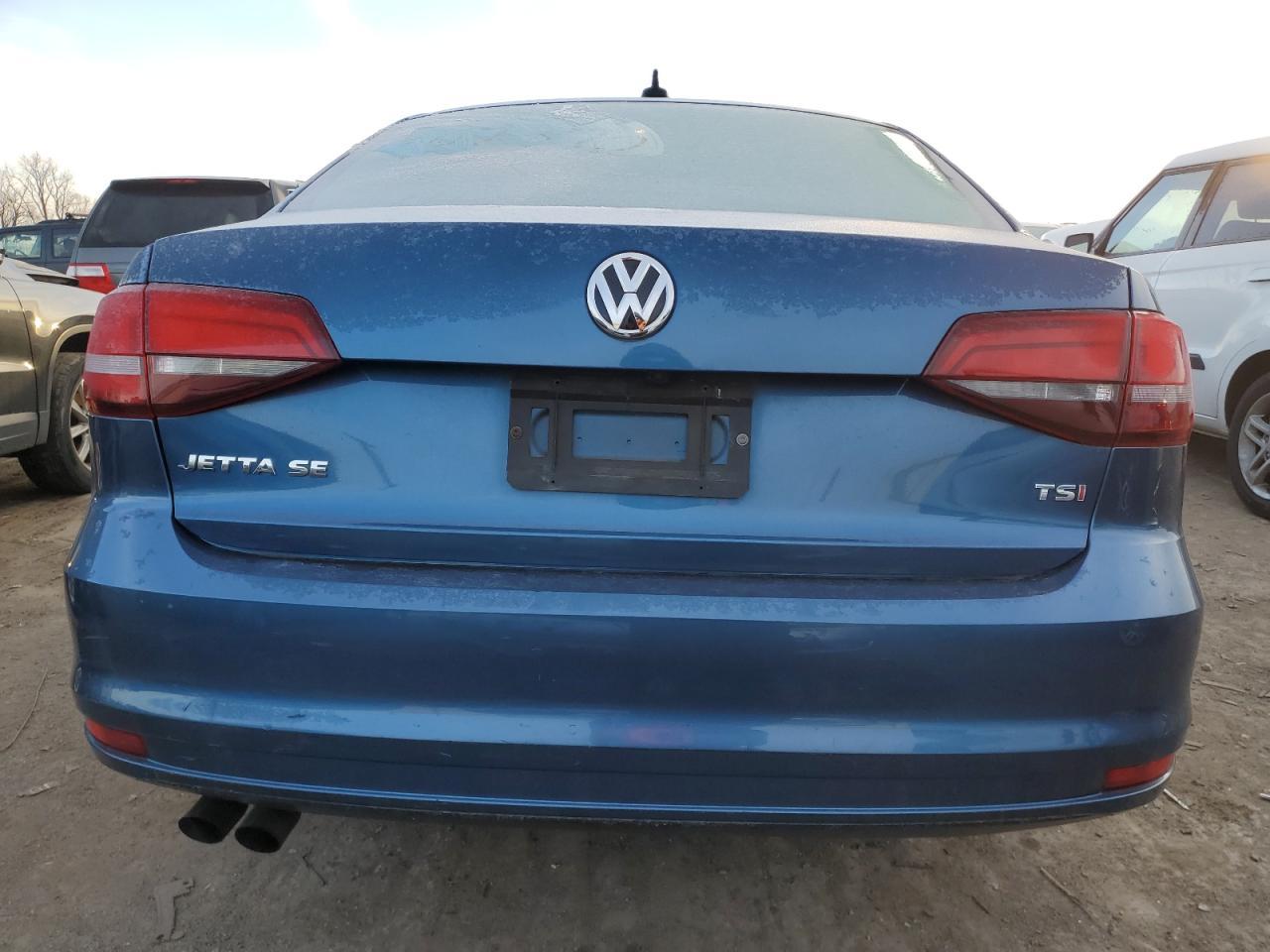 2017 VOLKSWAGEN JETTA SE - Image 6