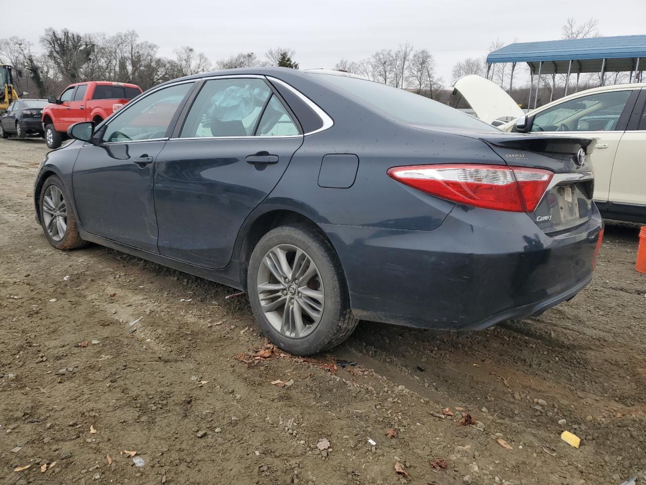 2016 TOYOTA CAMRY LE - Фото 2