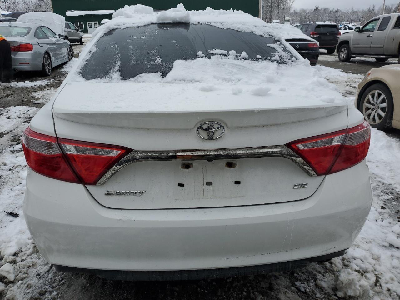 2017 TOYOTA CAMRY LE - Фото 6