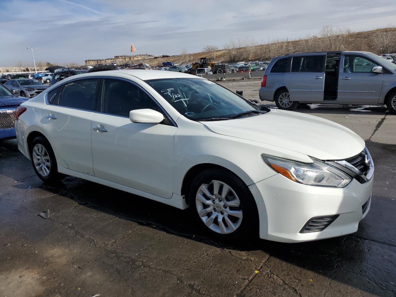 2018 NISSAN ALTIMA 2.5 - Фото 4
