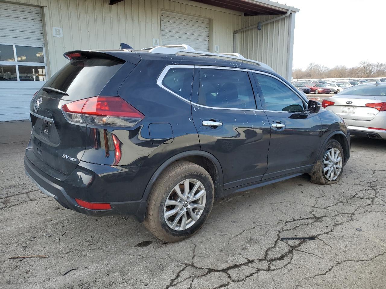 2018 NISSAN ROGUE S - Фото 3