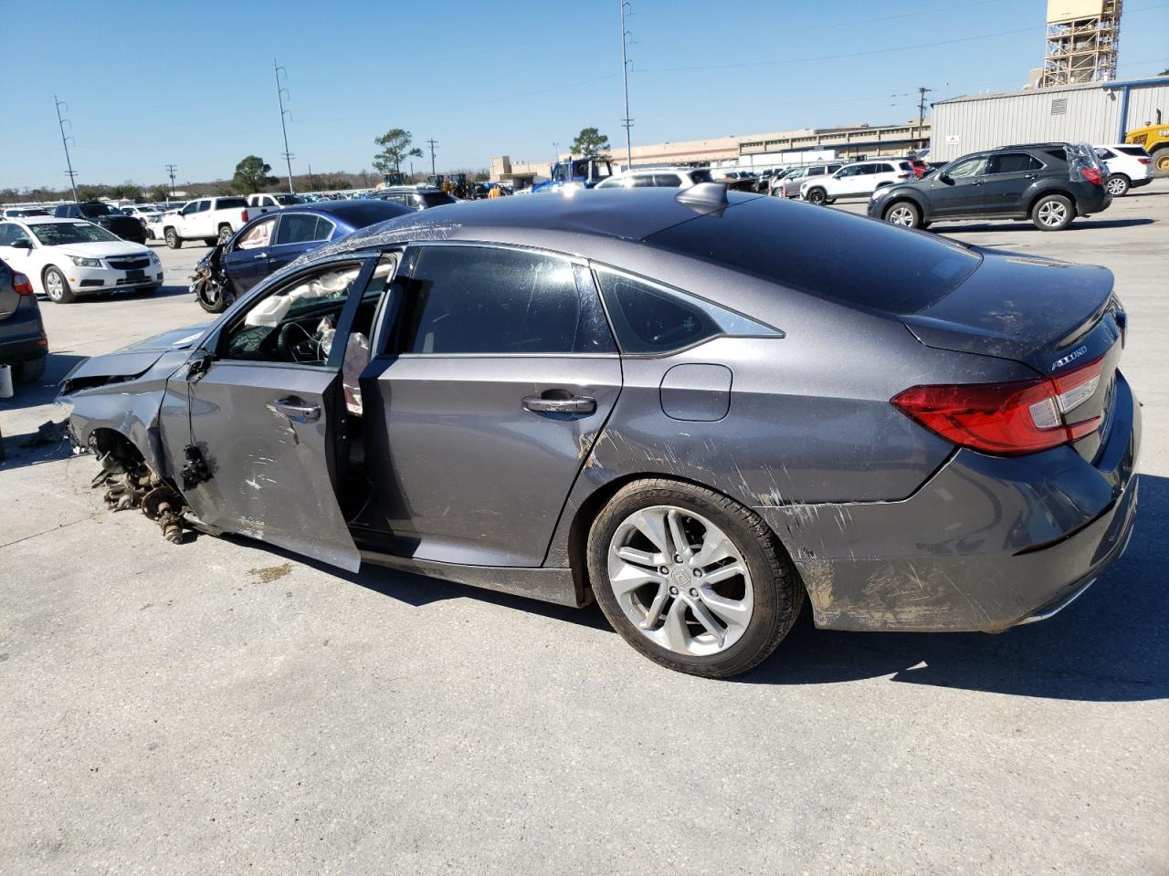 2018 HONDA ACCORD LX - Фото 2