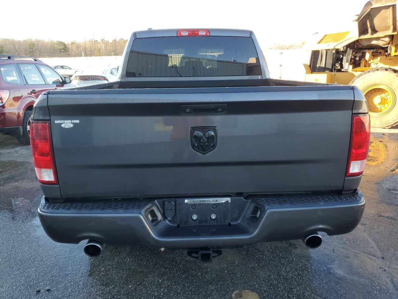 2018 RAM 1500 ST - Image 6