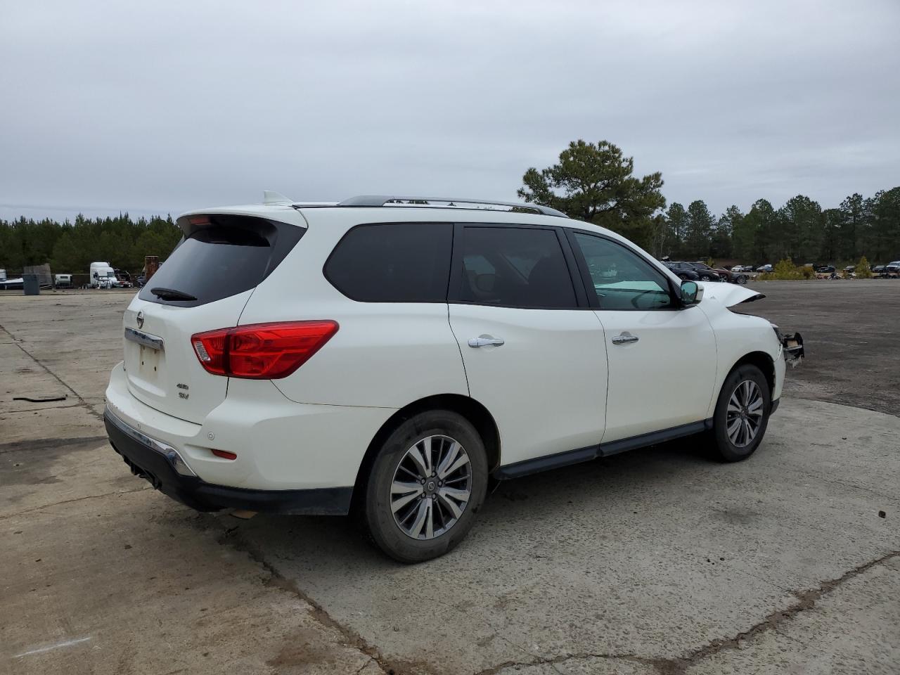 2019 NISSAN PATHFINDER - Фото 3