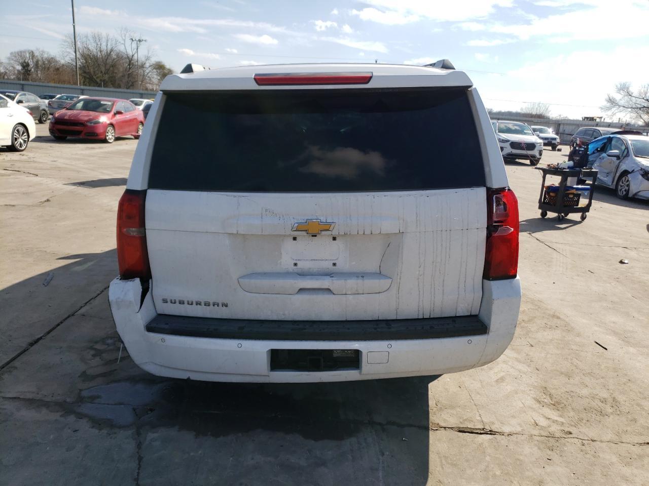 2015 CHEVROLET SUBURBAN C - Фото 6