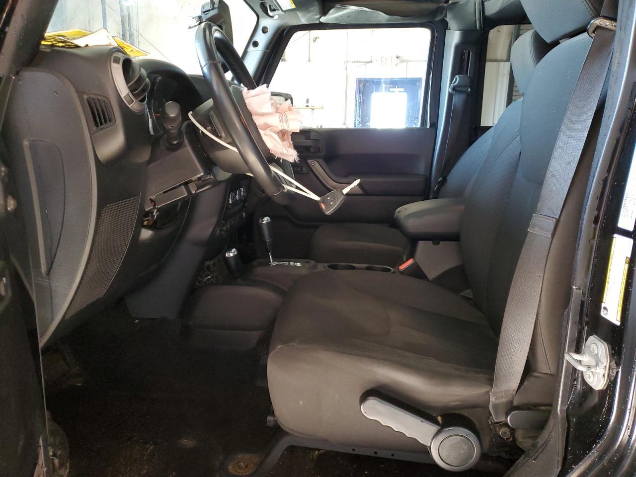 2015 JEEP WRANGLER U - Image 7