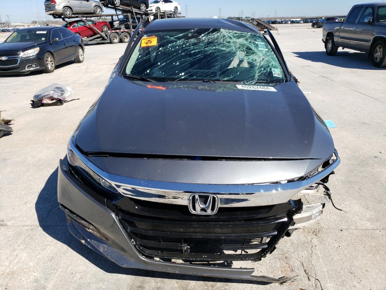 2018 HONDA ACCORD LX - Фото 5