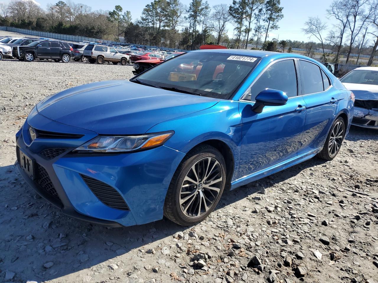 2020 TOYOTA CAMRY SE