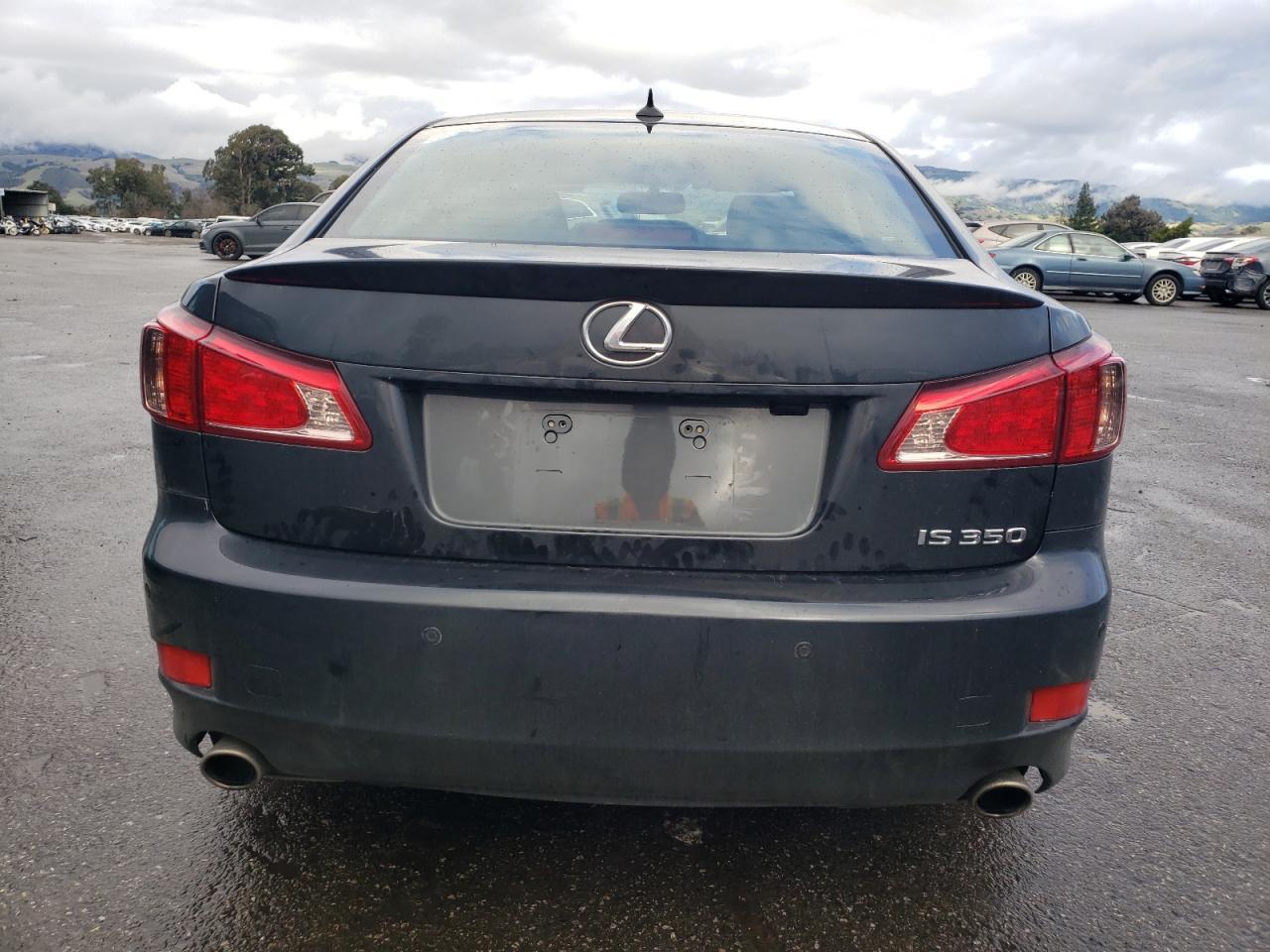 2011 LEXUS IS 350 - Image 6