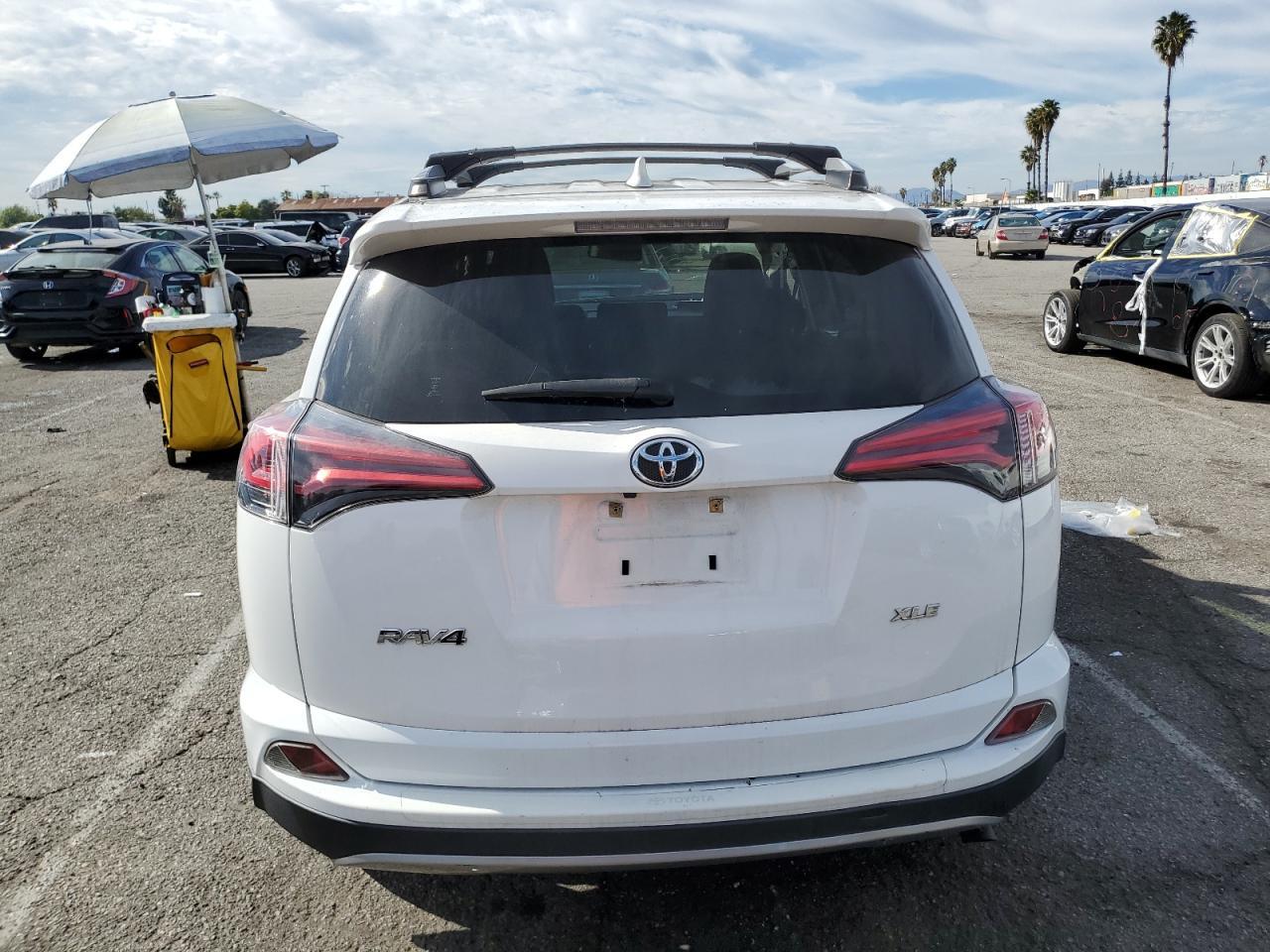 2018 TOYOTA RAV4 ADVEN - Фото 6