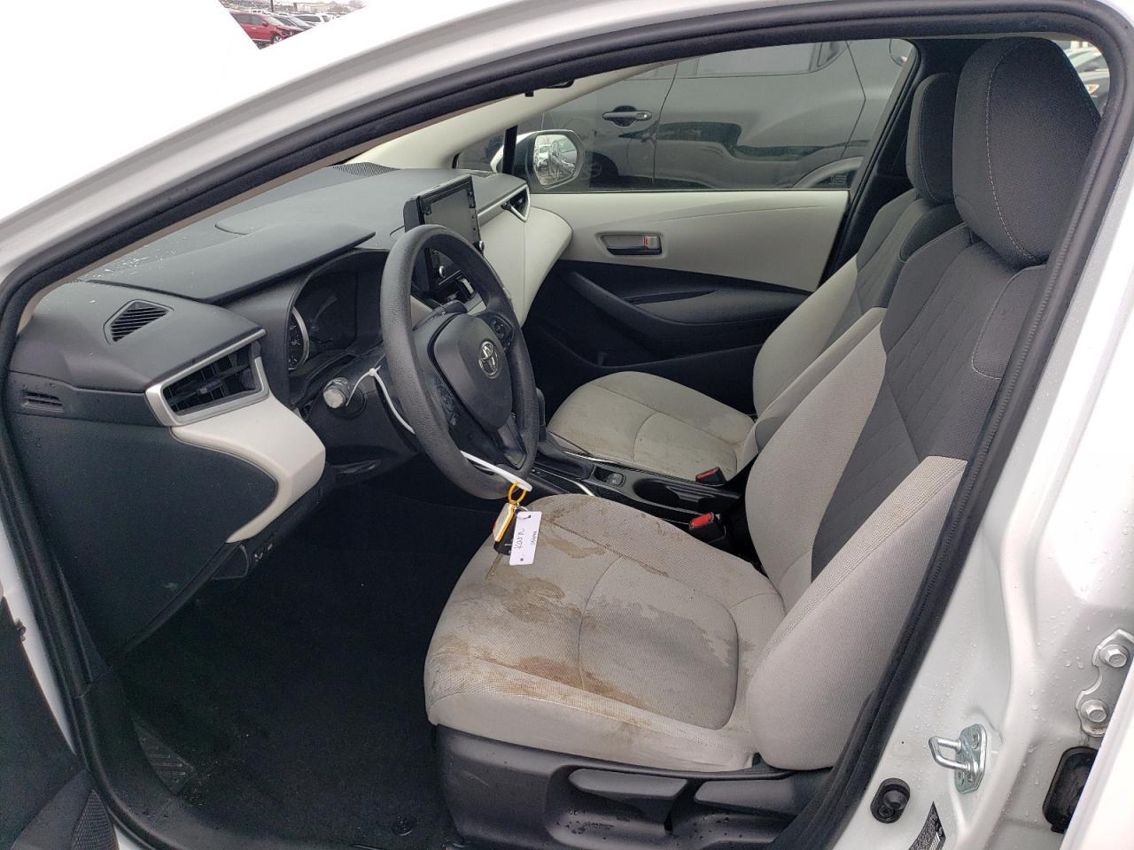 2022 TOYOTA COROLLA LE - Фото 7