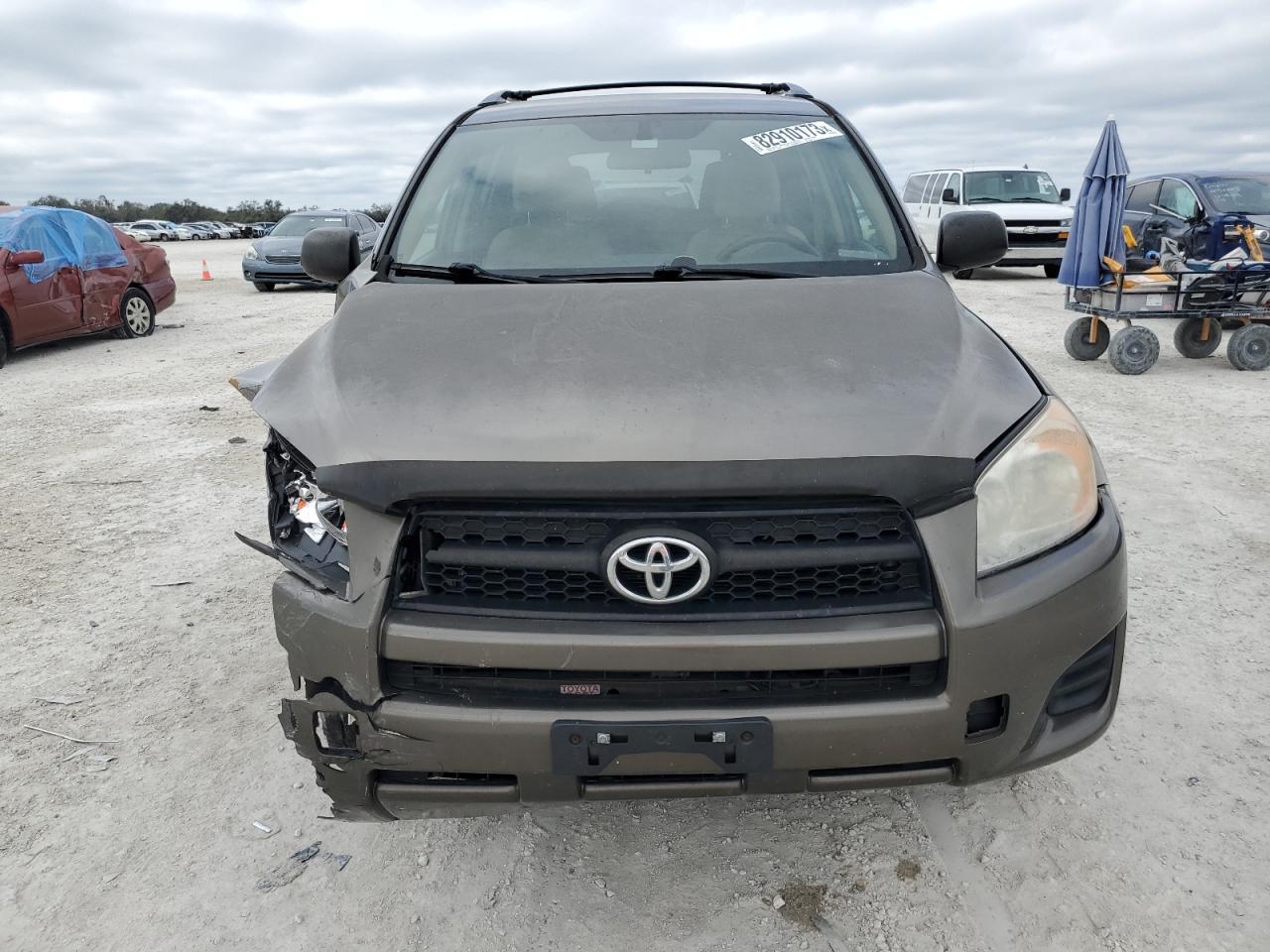 2011 TOYOTA RAV4 - Image 5