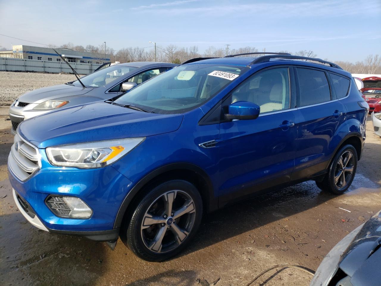 2017 FORD ESCAPE SE car image