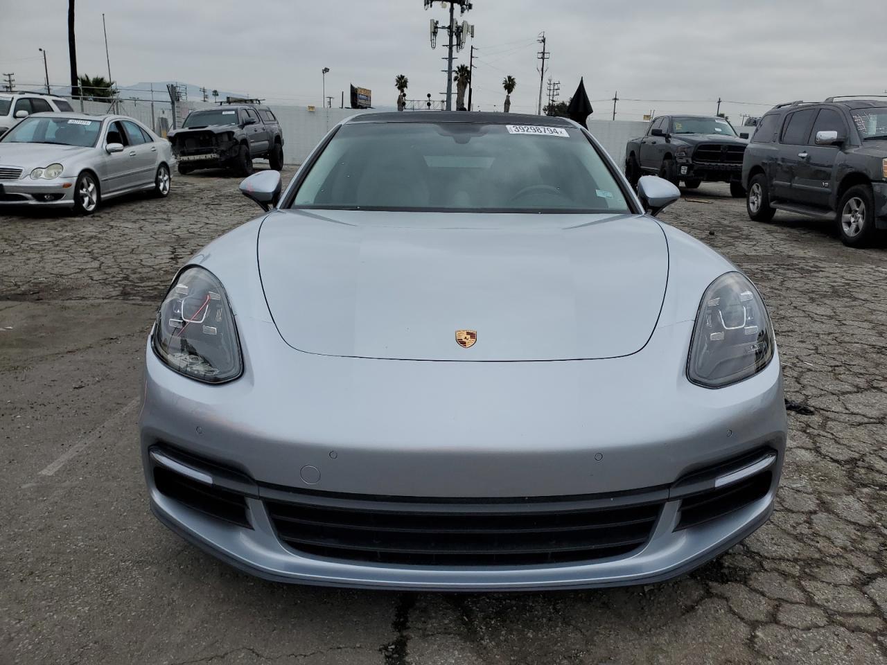 2018 PORSCHE PANAMERA 4 - Фото 5