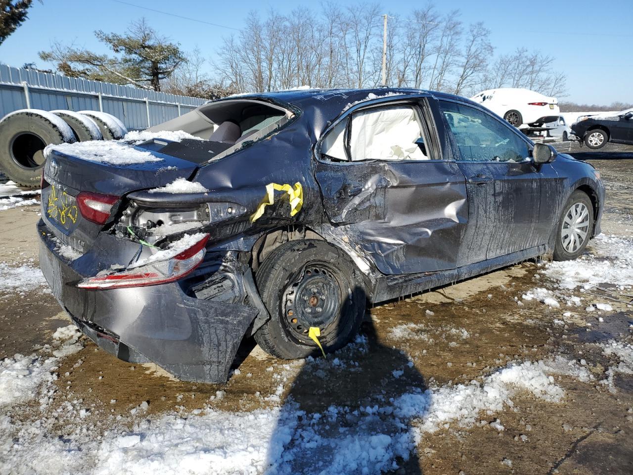 2019 TOYOTA CAMRY L - Image 3