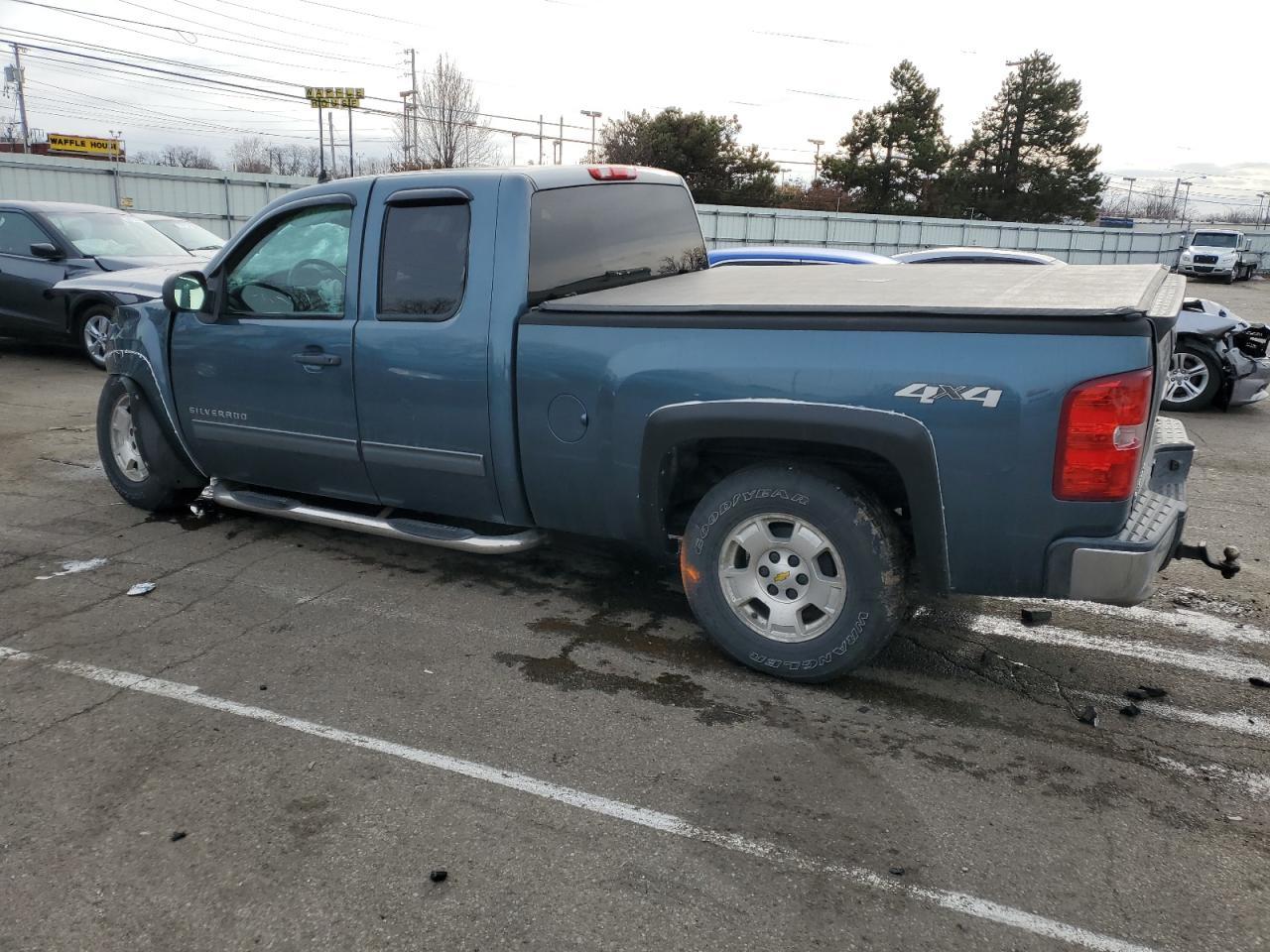2013 CHEVROLET SILVERADO - Image 2