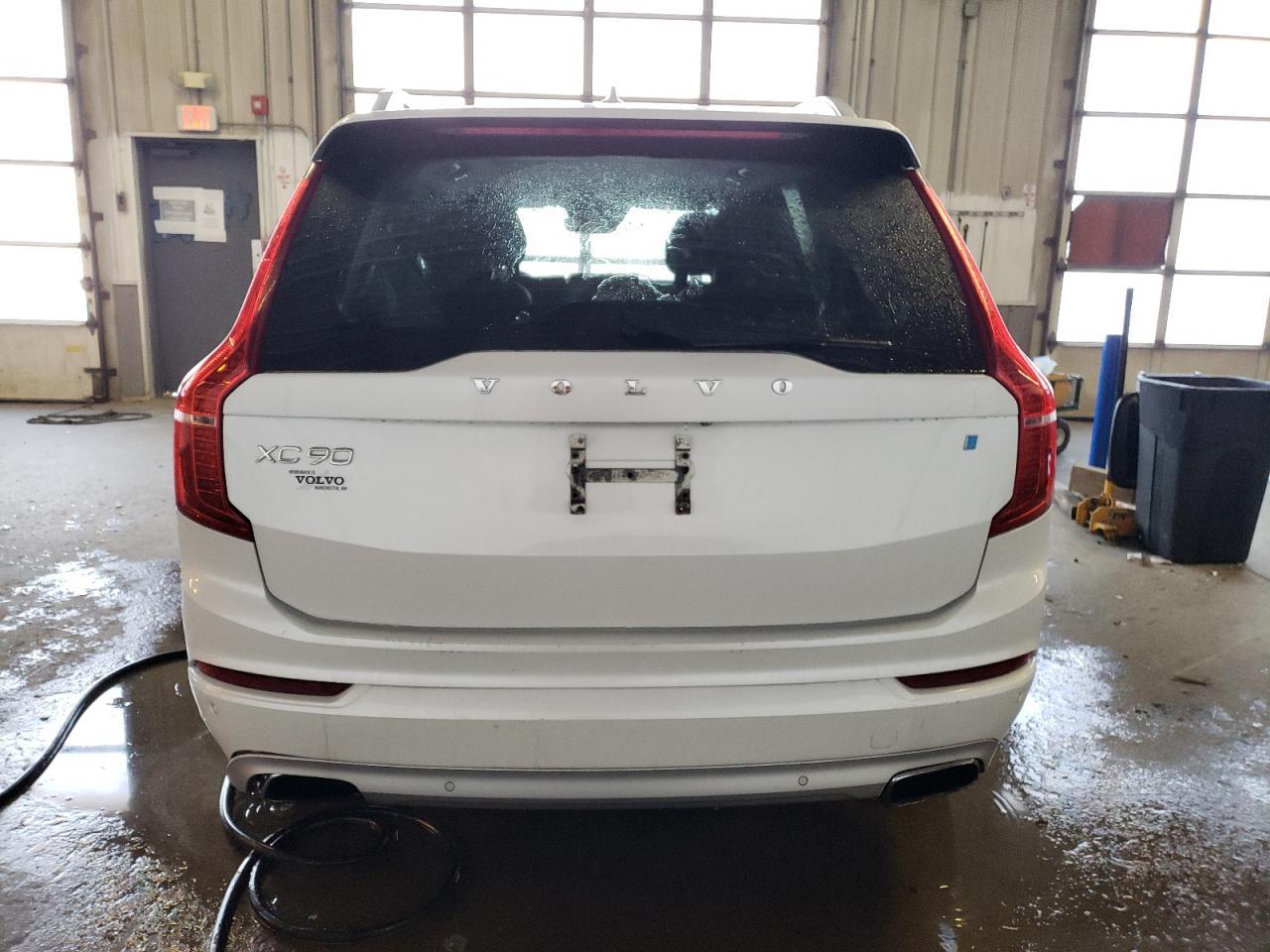 2016 VOLVO XC90 T6 - Фото 6