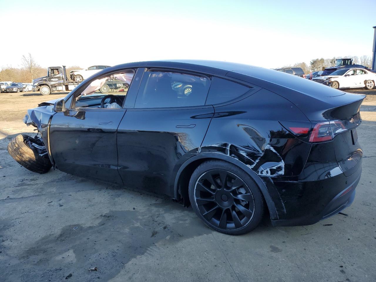 2023 TESLA MODEL Y - Image 2