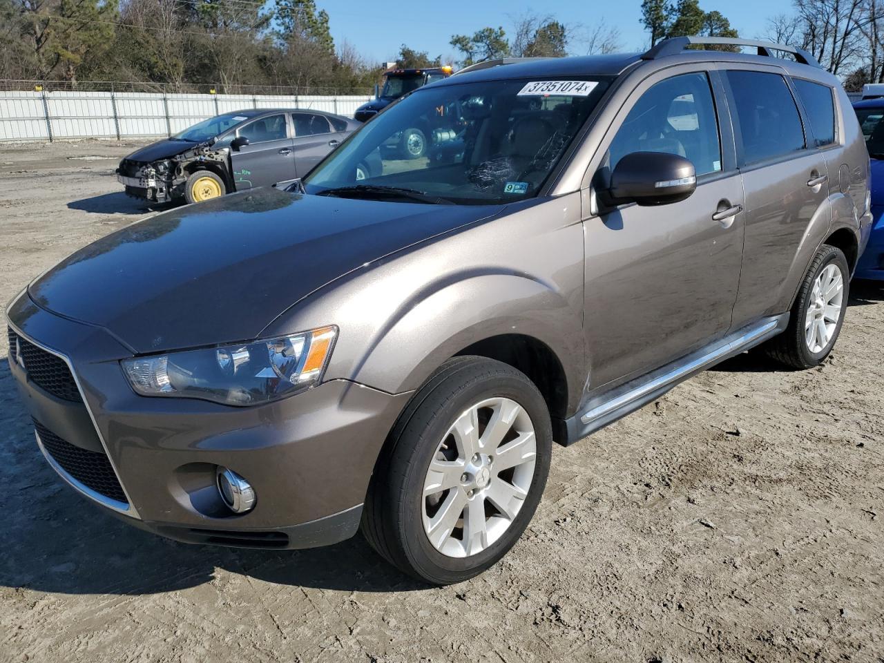 2013 MITSUBISHI OUTLANDER car image