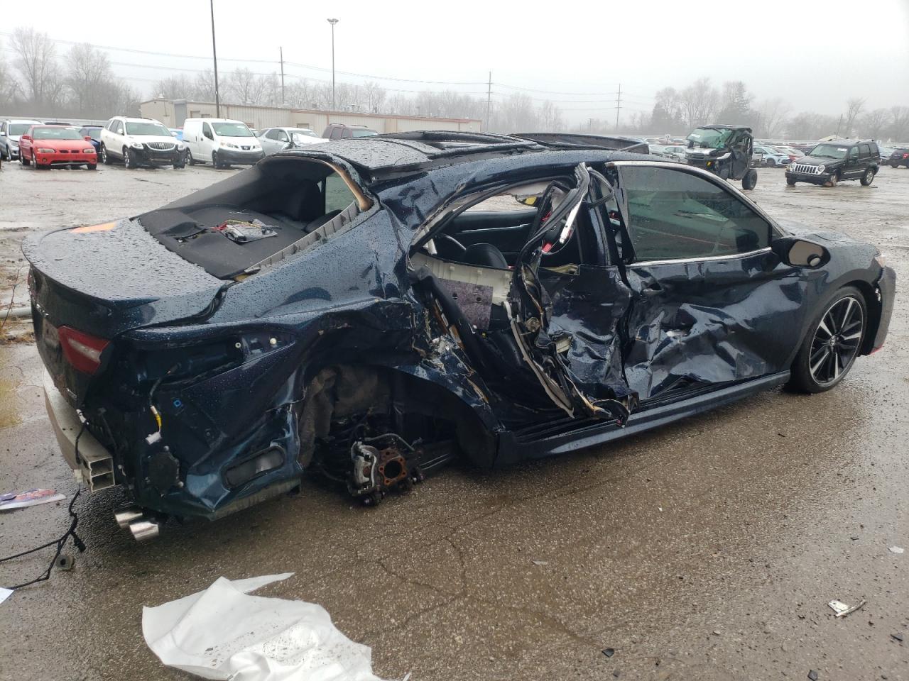 2018 TOYOTA CAMRY XSE - Image 3