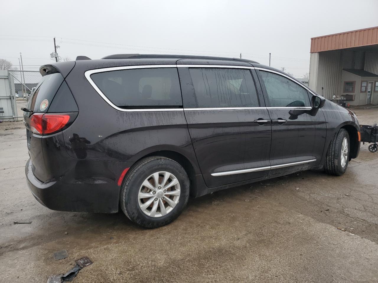 2017 CHRYSLER PACIFICA T - Фото 3